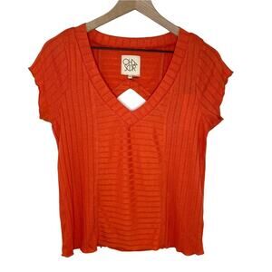 Chaser Women’s Simple Chic Keyhole Back Tee Size Medium New With Tags